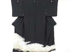 リサイクル　松模様刺繍留袖(比翼付き)
